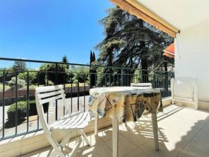 Gréoux-les-bains Studio fonctionnel proche thermes
