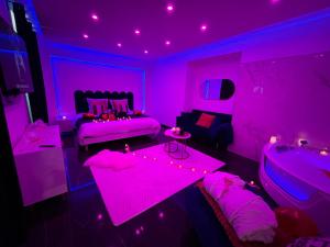 Seductive Love Room in border of Monaco