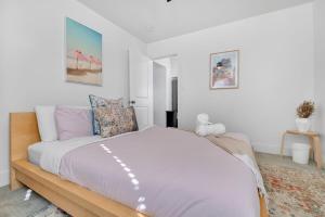 Close to Downtown! Private Yard, Fire Pit,Games