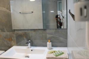 Villa Maria - Mola Suites