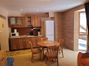 Снежна приказка Пампорово в хотел Mountain Lodge ап 29