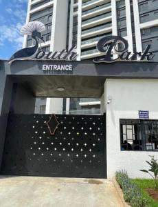 Urban Luxe 1 Bedroom- SouthPark Apt Near Airport, Sgr, Eka hotel, Nextgen Mall, South C on Mombasa Rd