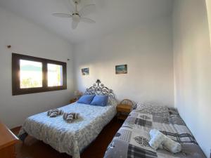 La Huida Chalet con piscina junto al mar