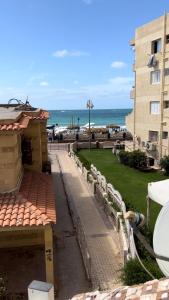 شاليه بالمعمورة الشاطئ عالبحر