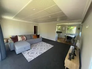 Peaceful home close to town center - 蒂阿瑙