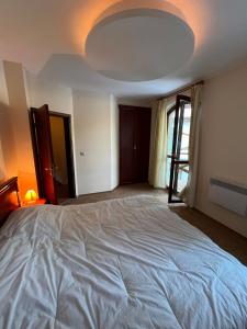 Luxury Villa in the Pines