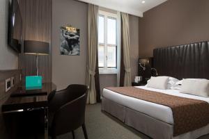 Comfort Double Room room in Hotel Artemide