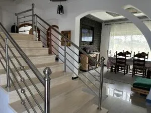 Charmante Villa à Rmilat Plage - 艾西拉