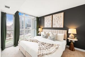 Modern 1BR King Suite, Central Downtown Toronto