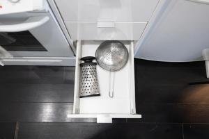 Modern 1BR King Suite, Central Downtown Toronto