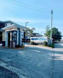 Fully Furnished 1BR Condo