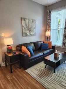 Ad Astra Place - Beautiful View of State Capitol - Buck Creek