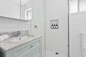 Beautiful 2 Bed Apt Walk 5mins Beach 3mins Village