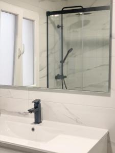 Moderno piso céntrico al lado de la playa