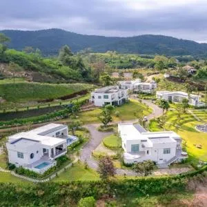 The Peak Hill Pool Villa - Ban Rai