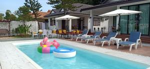 Celine Pool Villa Cha-Am - 3hvězdičkové hotely ve městě Ča Am