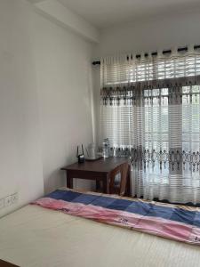 Red Uncles House R1