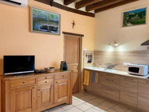 Maisons de vacances Gite chaleureux avec sauna, pres des chateaux de la Loire - FR-1-491-456 : photos des chambres