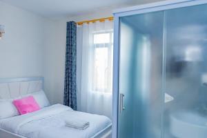 Evapen Hibiscuss Hideaway Homes