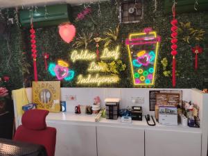 Golden Leaf Hotel Danga Bay