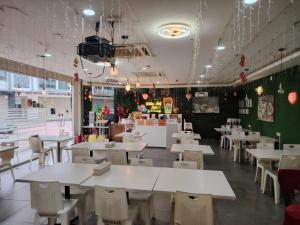 Golden Leaf Hotel Danga Bay
