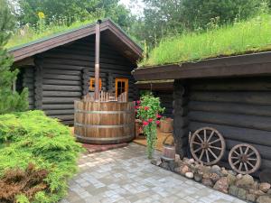 Russet & Rowanberry - Russet House