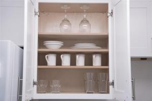 205 Fully Furnished 1BR Suite-Prime Location