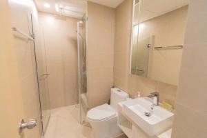 The Song Vung Tau suite with city view