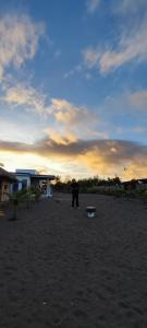 Willies Beach Resort