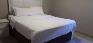 Central Sandton Rooms Nowifi - Randfontein