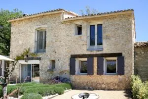 Le mas du Four a Chaux - 茹卡