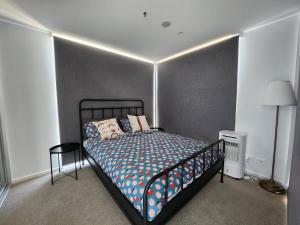 Brand New Modern 2BR Apt with Scenic Views in CBR