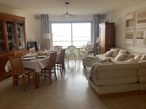 Appartements Pleine vue mer et plage : photos des chambres