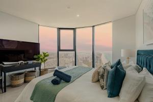 Surfers Beachside Luxury - Stunning Panoramic View