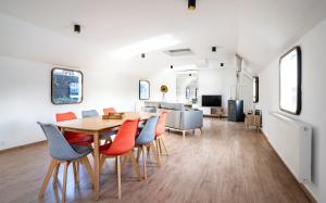 Arcadia - Péniche de Standing à Namur avec vue sur la Citadelle