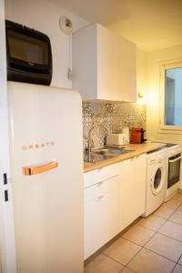 Spacieux 2 pièces avec place de parking , la Villette