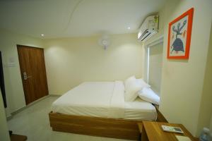 Dhruv Elite and Banquets