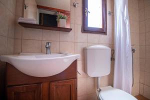 Anafiotika FOS Cycladic Home!