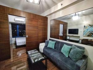 Air Makati-Cozy&Comfort Stay with Stunning City Views