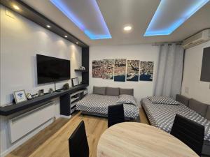 Diamond - 500 m from the centar