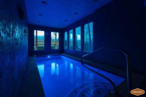 Tranquil Mountain Getaway By Ghosal Luxury Lodging