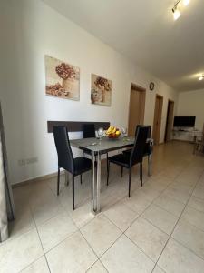 Swieqi sunny central airy quiet Apartment in Malta
