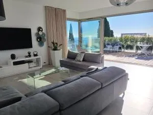 Laconsolate - 卡罗