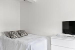 Scandinavian attic apartment in the city center