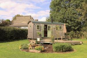Luxury Shepherds Hut