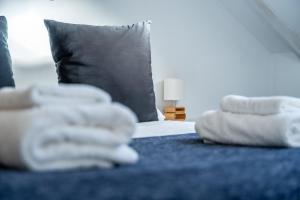 New and bright Puertochico attic