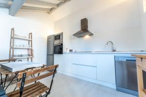 New and bright Puertochico attic