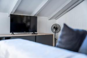 New and bright Puertochico attic