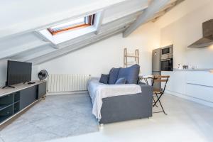 New and bright Puertochico attic