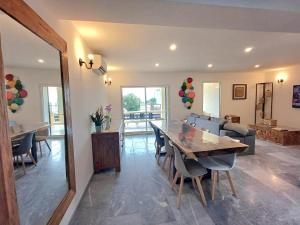 T3, 8 couchages, grande terrasse, vue mer, parking privé